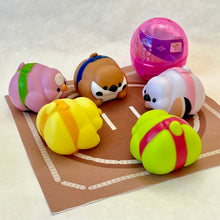 Load image into Gallery viewer, 70272 Sumo Wrestler Birds Figurine Capsule-6
