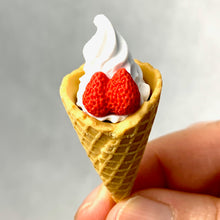 Load image into Gallery viewer, 380125 IWAKO ICE CREAM WAFFLE ERASER-WHITE-1 ERASER