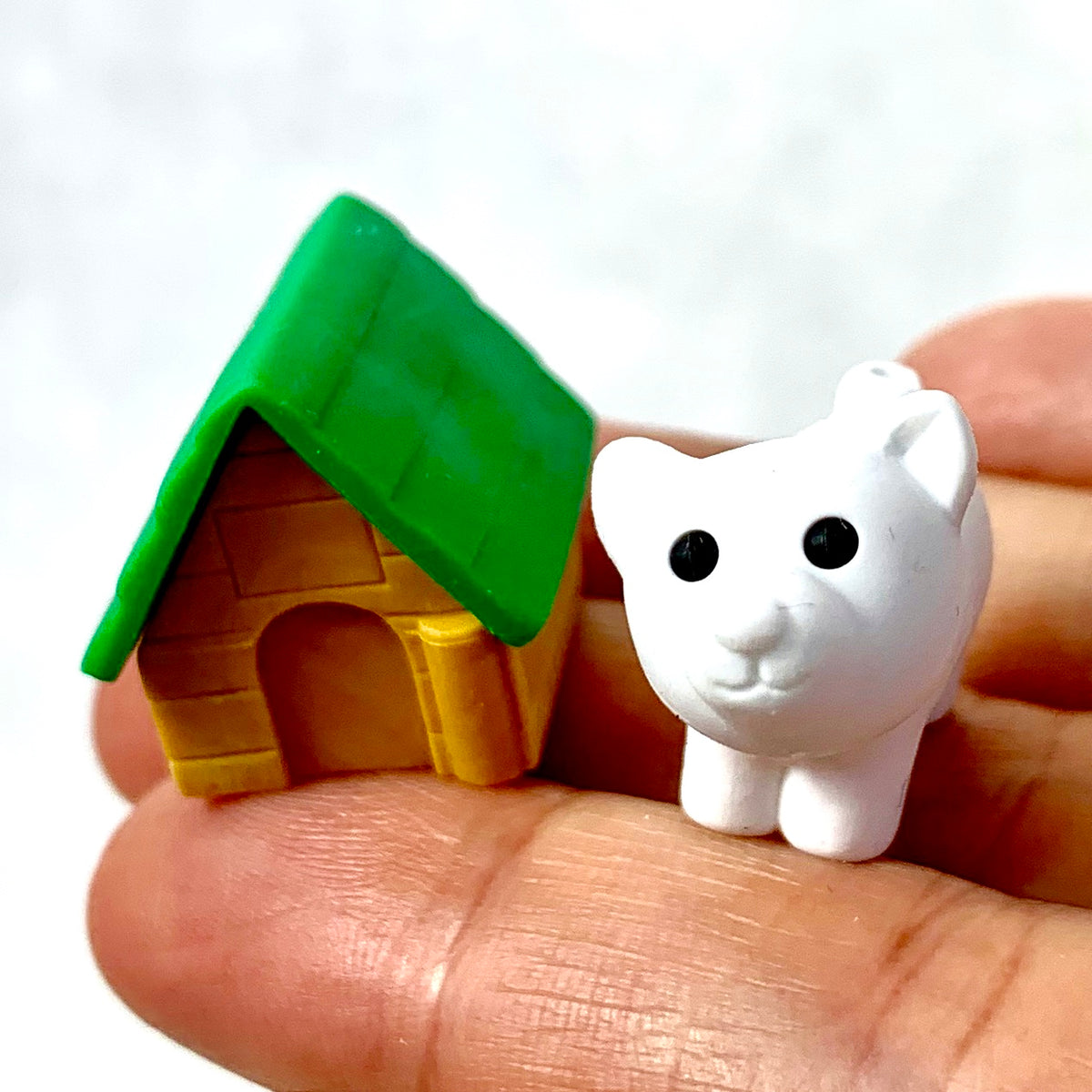 380286 IWAKO AKITA & DOG HOUSE ERASER-GREEN HOUSE-1 ERASER – IwakoUSA