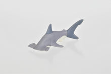 Load image into Gallery viewer, 381822 IWAKO SEA ANIMALS 2 ERASERS-9 erasers