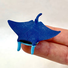 Load image into Gallery viewer, 382504 IWAKO STINGRAY MANTA ERASER-BLUE-1 eraser
