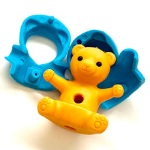 Load image into Gallery viewer, 381443 PARKA PET ERASERS-2 COLORS-2 erasers