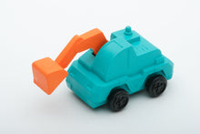 Load image into Gallery viewer, 380962 Iwako Construction Trucks Eraser-3 erasers