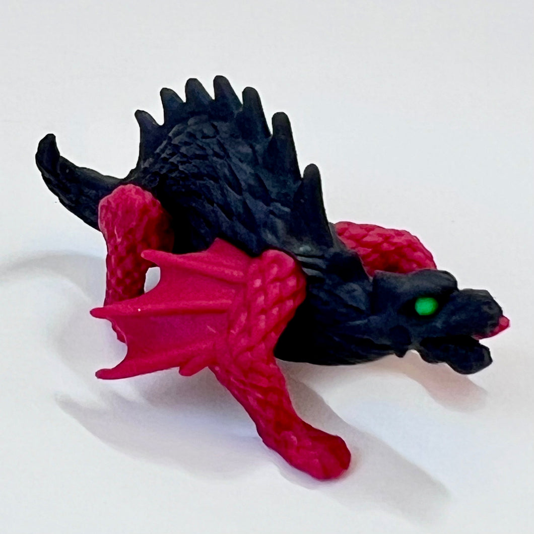 382852 IWAKO DRAGON ERASER-BLACK/RED