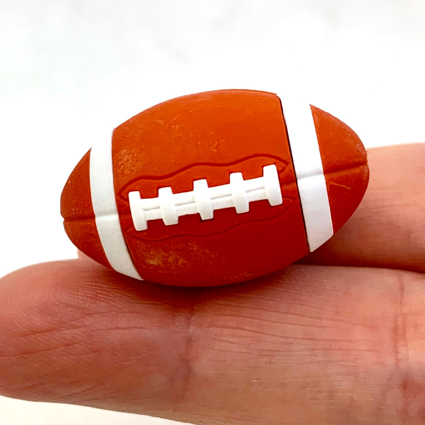 382833 Iwako Sports Erasers-FOOTBALL-1 – IwakoUSA