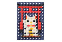 Load image into Gallery viewer, 38498 Daruma Maneki Cat Iwako Dot Art Eraser-1

