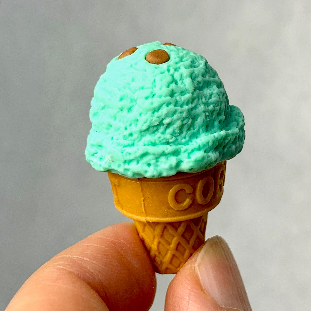 380195 IWAKO ICE CREAM CONE ERASER-GREEN-1 ERASER – IwakoUSA