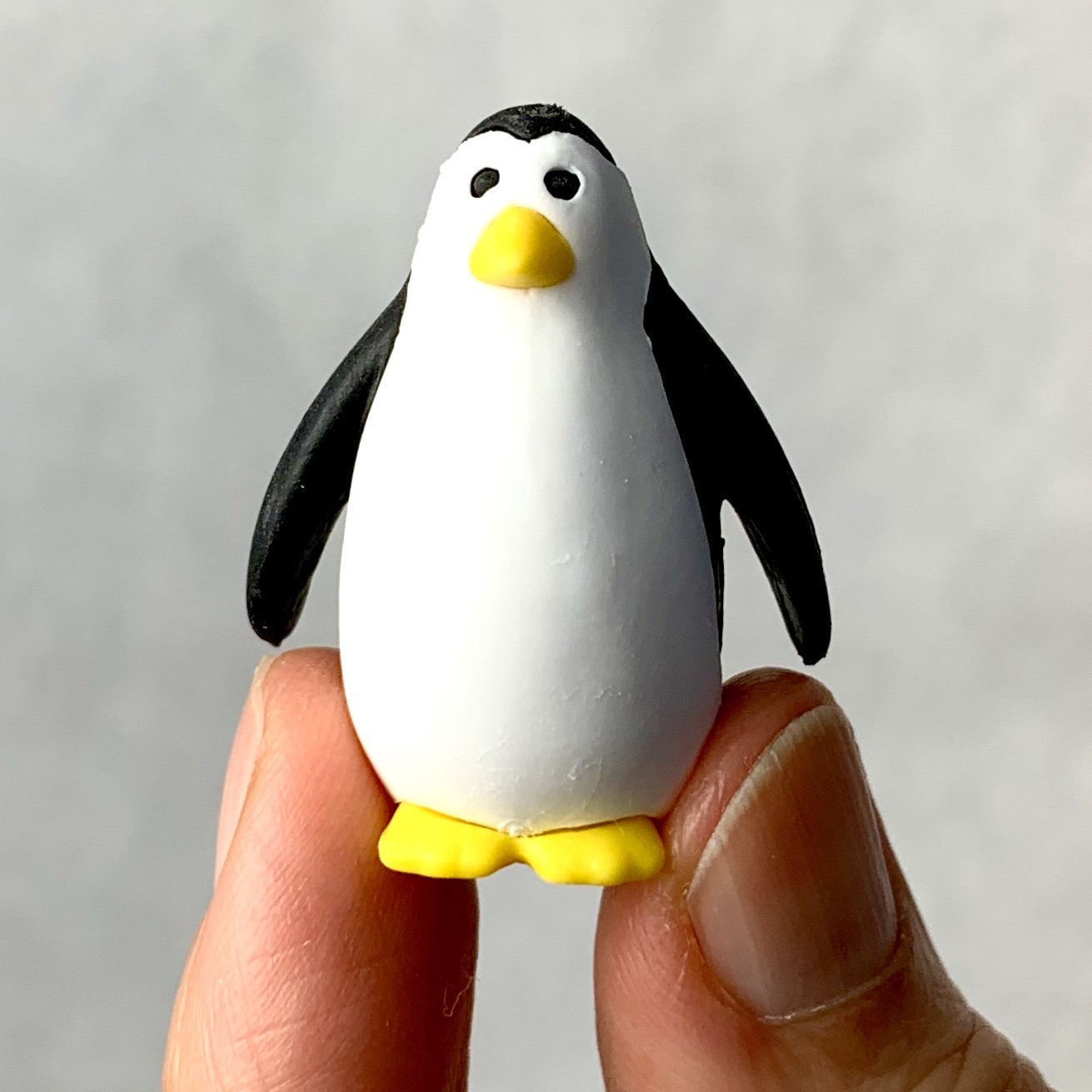 Iwako Colorz jeu de gommes puzzle pingouin - 5 pièces Iwako Colorz jeu de gommes puzzle pingouin - 5 pièces