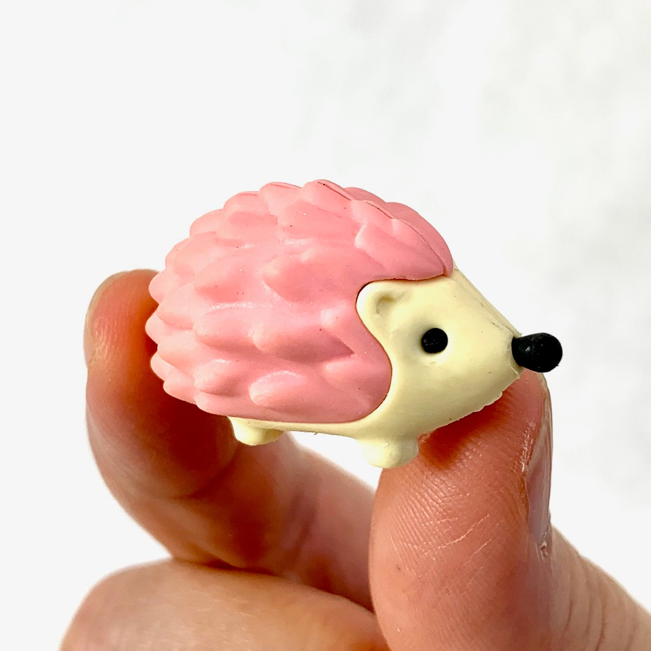 380485 IWAKO HEDGEHOG ERASERS-PINK-1 eraser – IwakoUSA